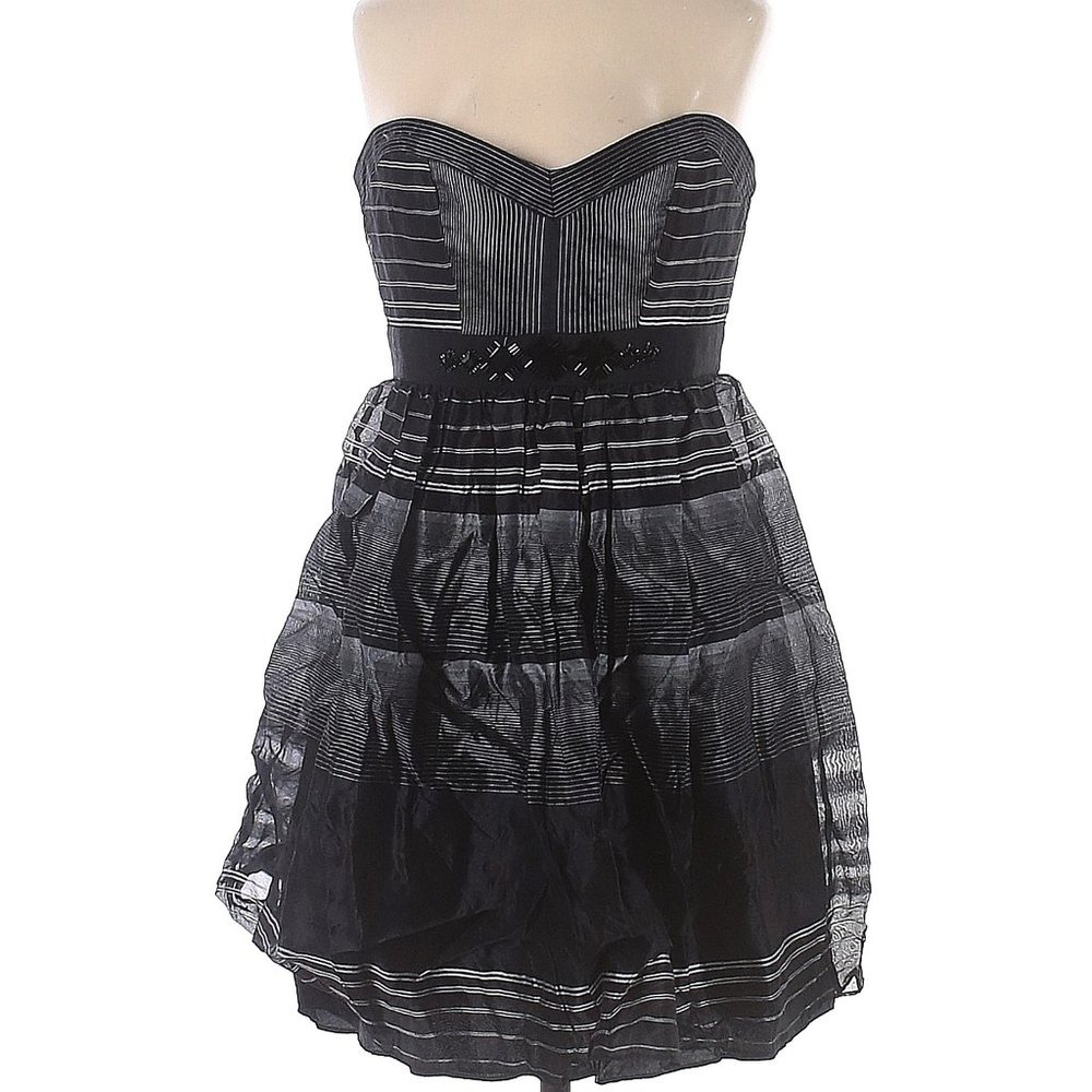 BCBGMAXAZRIA Dress Black White Strapless Ruched Ruffles Sz 4 #548